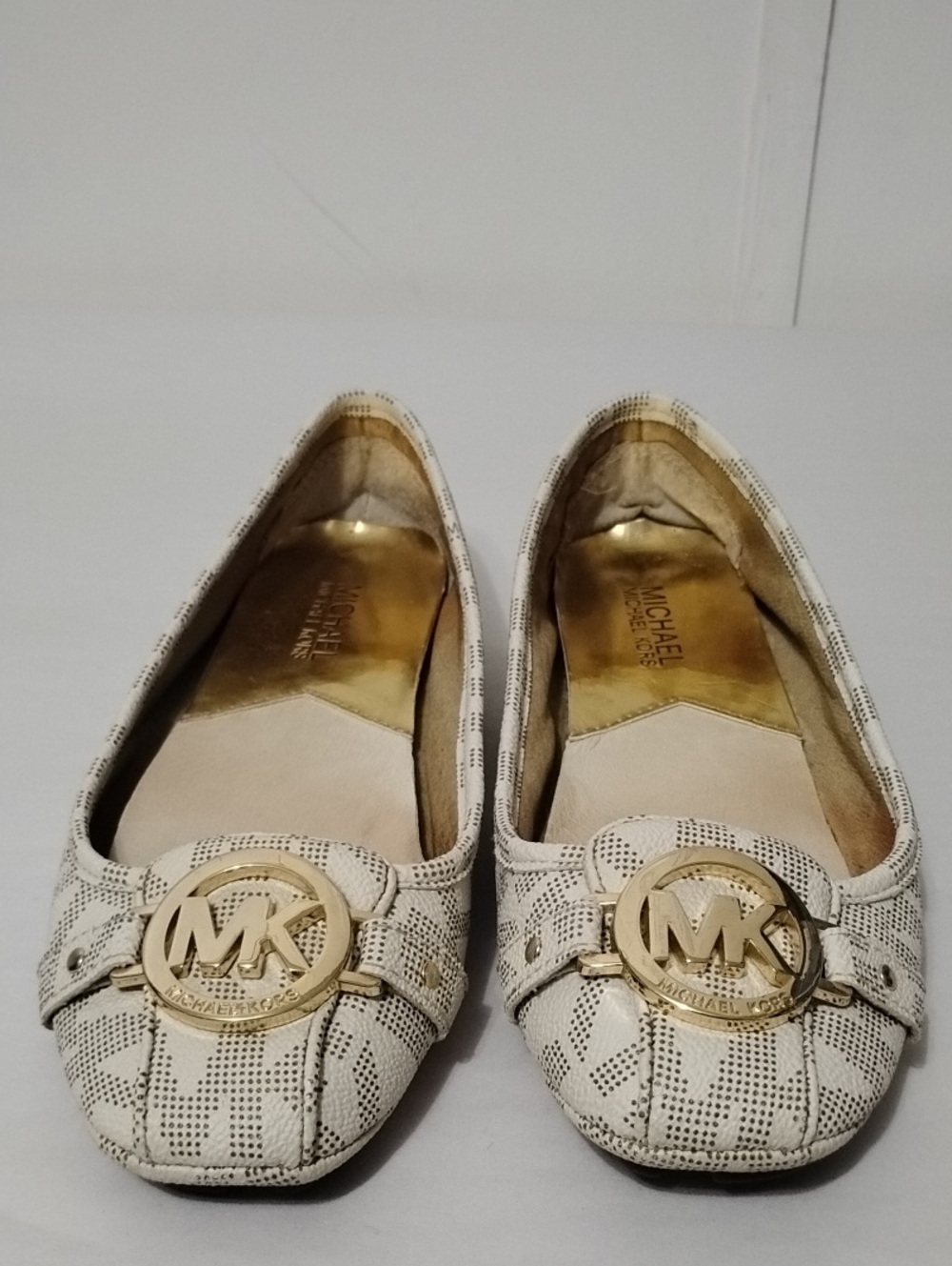 Michael Kors Cream Logo-Embellished Ballet Flats‎